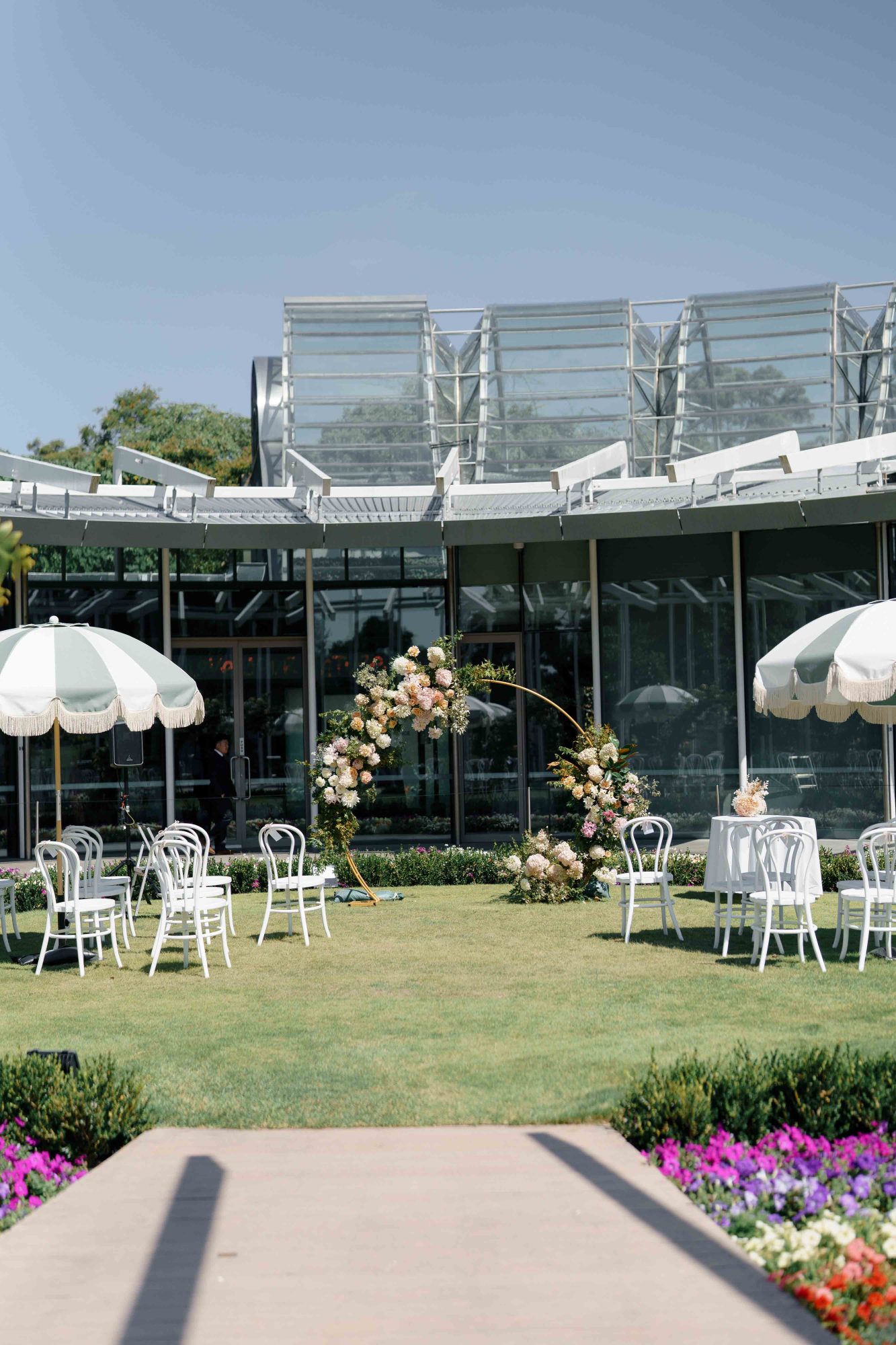 royal botanic garden wedding, the calyx wedding, the calyx wedding venue, salt atelier, sydney wedding photography, sydney wedding venue,sydney weddings, sydney wedding photographer, weddings at the calyx, weddings at the royal botanic garden