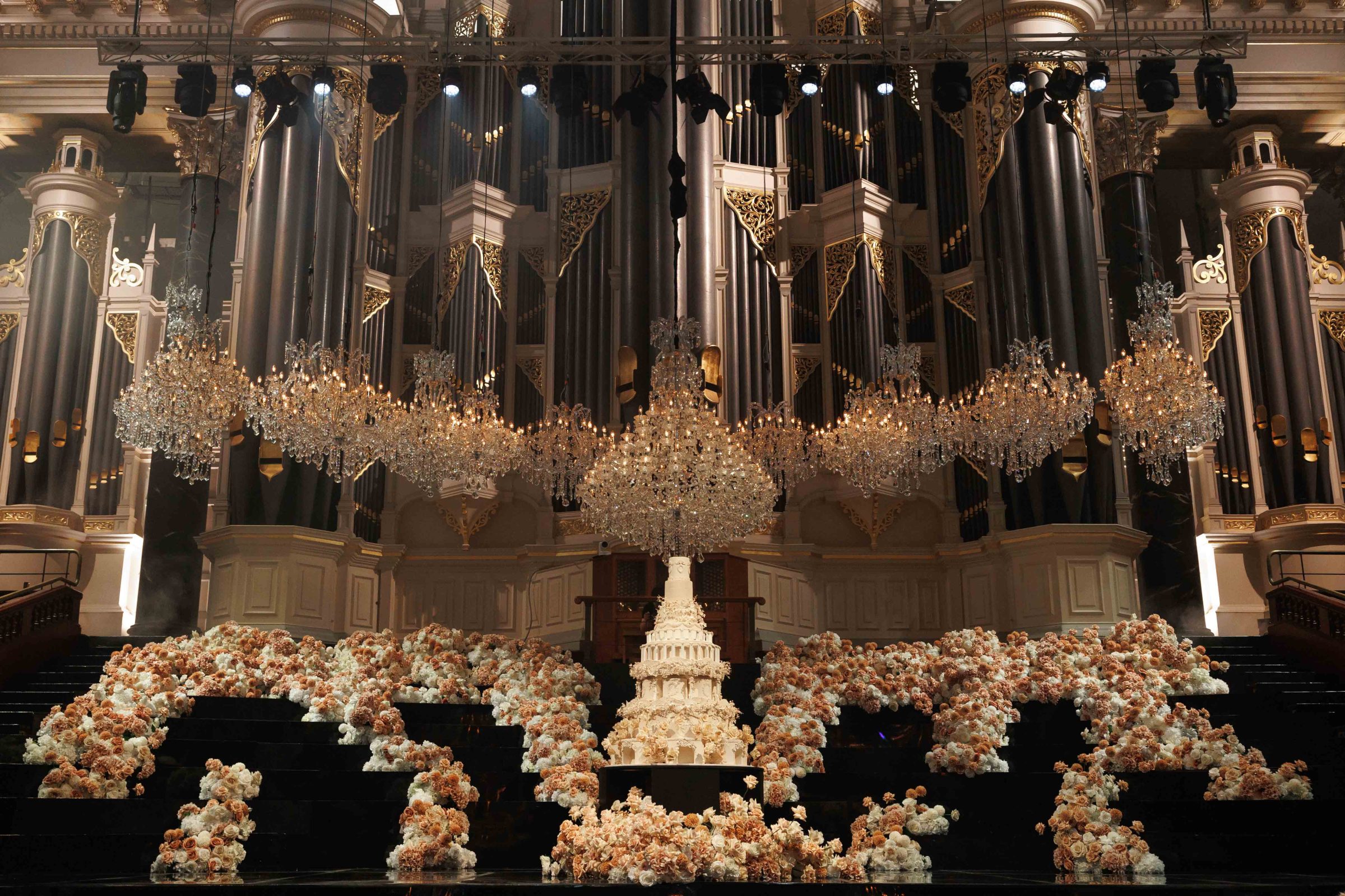 Town Hall wedding venue, Town Hall weddings, sydney CBD wedding venue, sydney luxury wedding venue, salt atelier, sydney wedding photography, sydney wedding venue, sydney weddings, sydney wedding photographer, weddings at Town Hall, Sydney Town Hall wedding cost